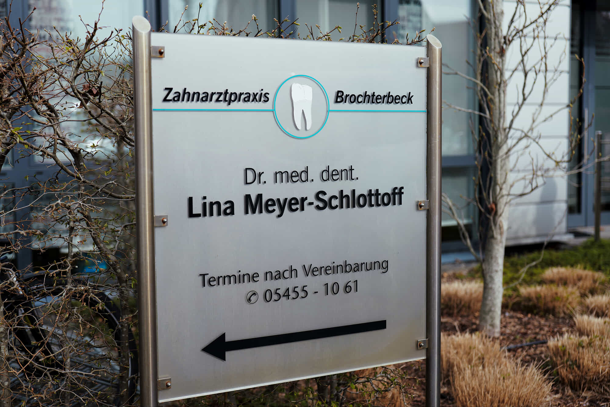 Schild Zahnarztpraxis Brochterbeck